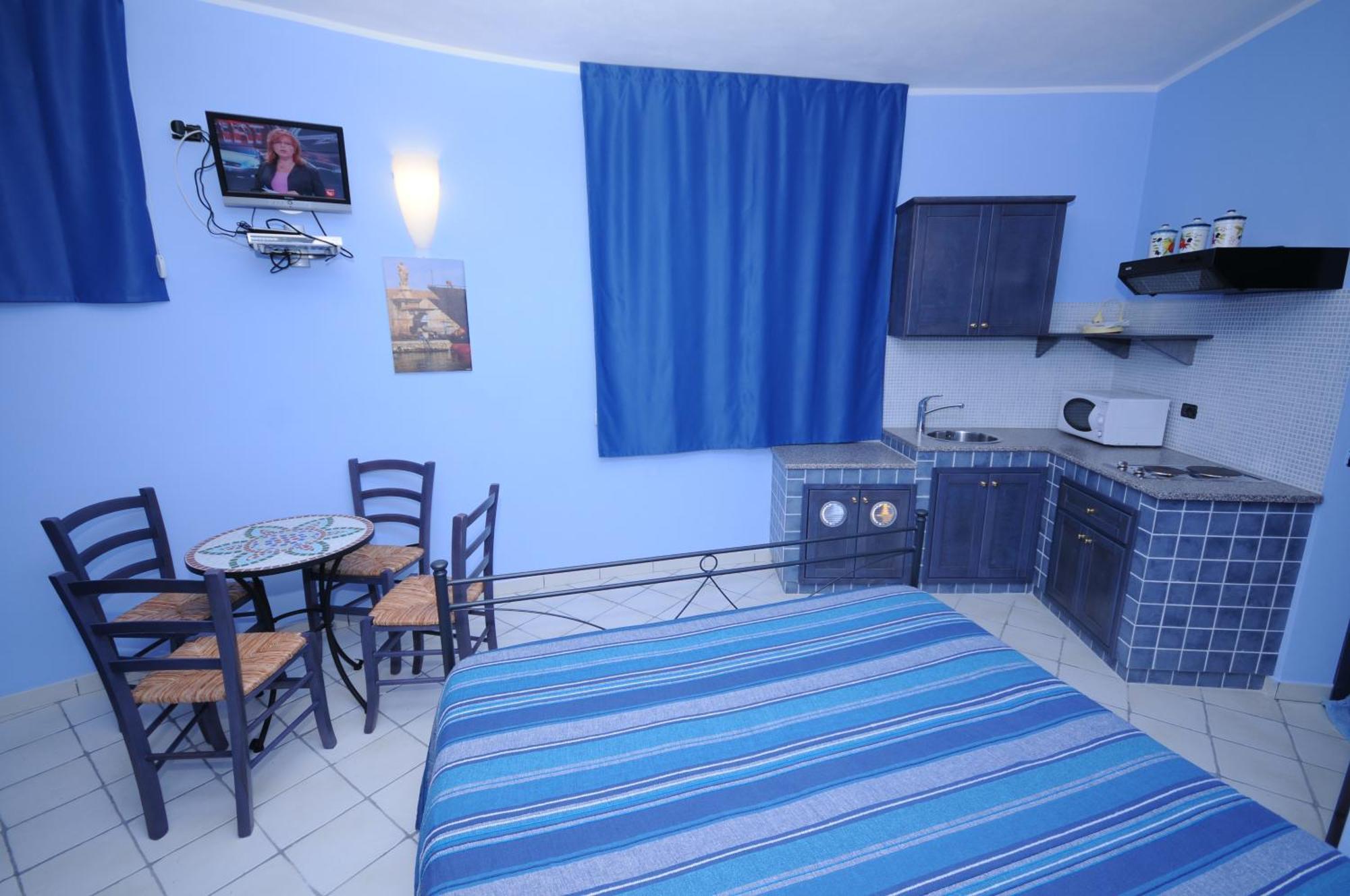 Sun Tower Aparthotel 3*